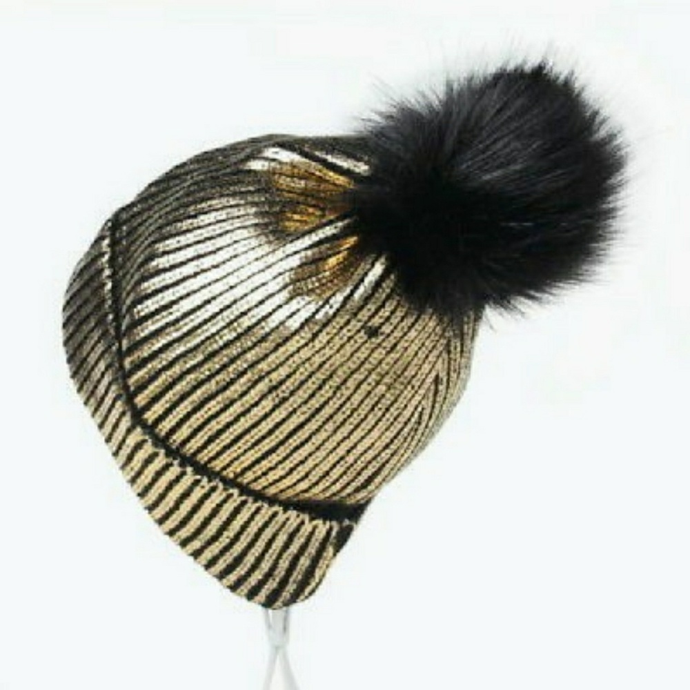 SALE!🔥HOST PICK! Metallic Knit Hat! - Picture 5 of 6